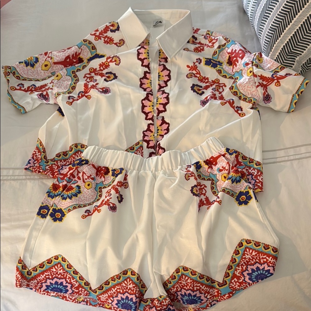Brand new Like My Choice 2 piece coordinating set. Size M